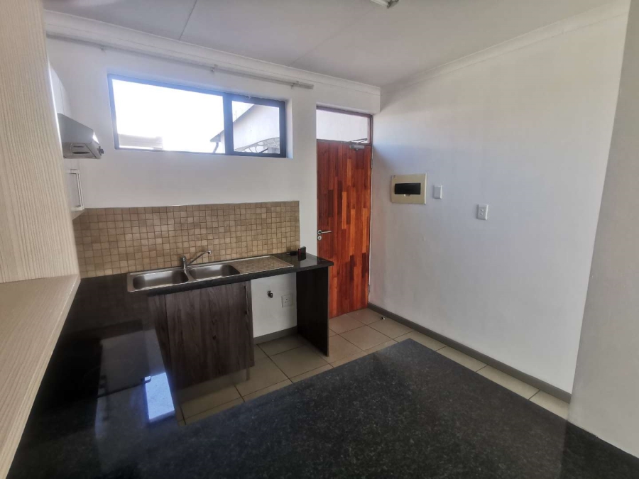 2 Bedroom Property for Sale in Elardus Park Gauteng