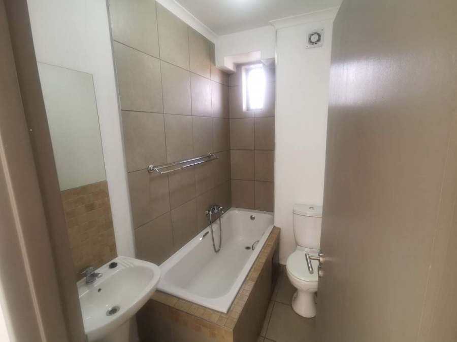 2 Bedroom Property for Sale in Elardus Park Gauteng