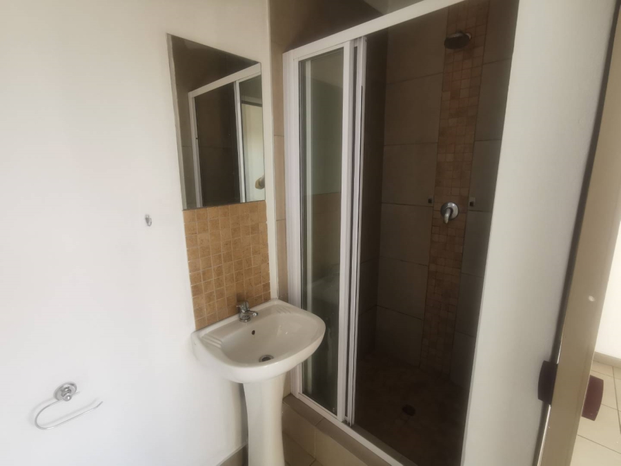 2 Bedroom Property for Sale in Elardus Park Gauteng