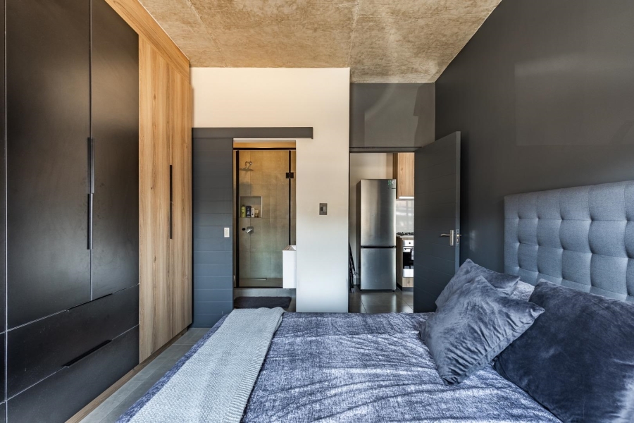 1 Bedroom Property for Sale in Waterkloof Gauteng