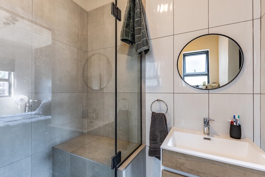 1 Bedroom Property for Sale in Waterkloof Gauteng
