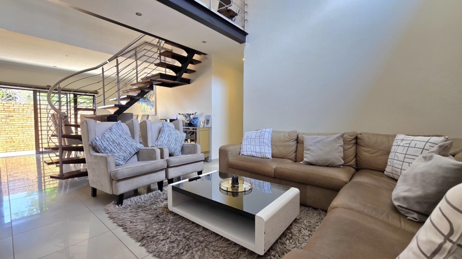 To Let 3 Bedroom Property for Rent in New Redruth Gauteng