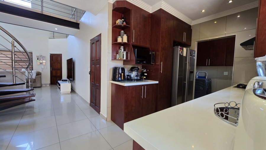 To Let 3 Bedroom Property for Rent in New Redruth Gauteng