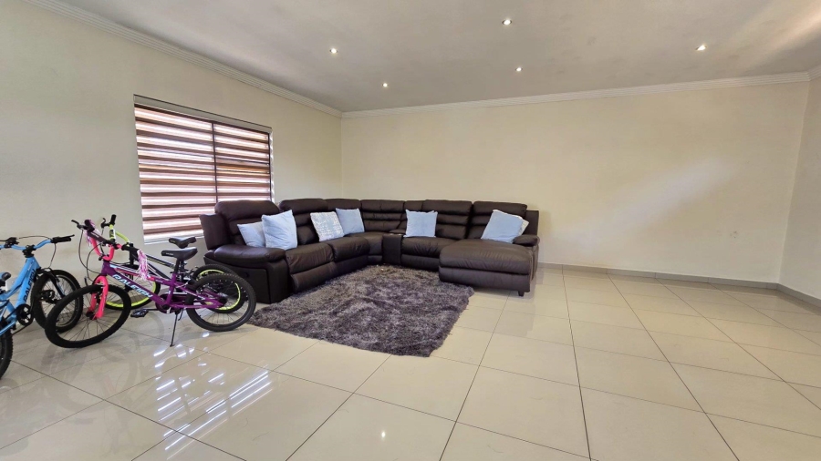 To Let 3 Bedroom Property for Rent in New Redruth Gauteng