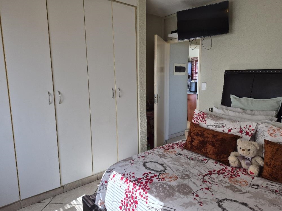 2 Bedroom Property for Sale in Jansenpark Gauteng