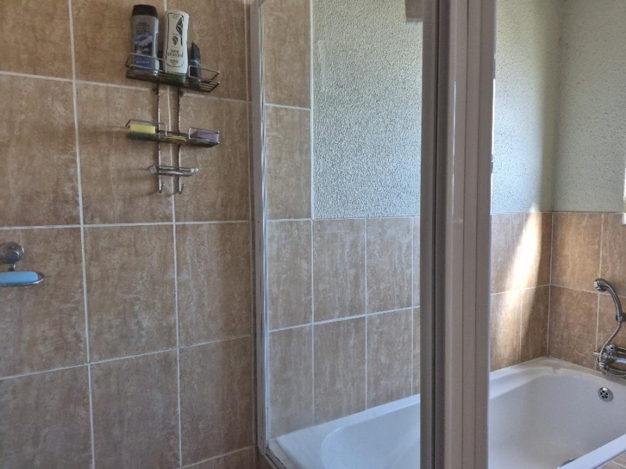 2 Bedroom Property for Sale in Jansenpark Gauteng