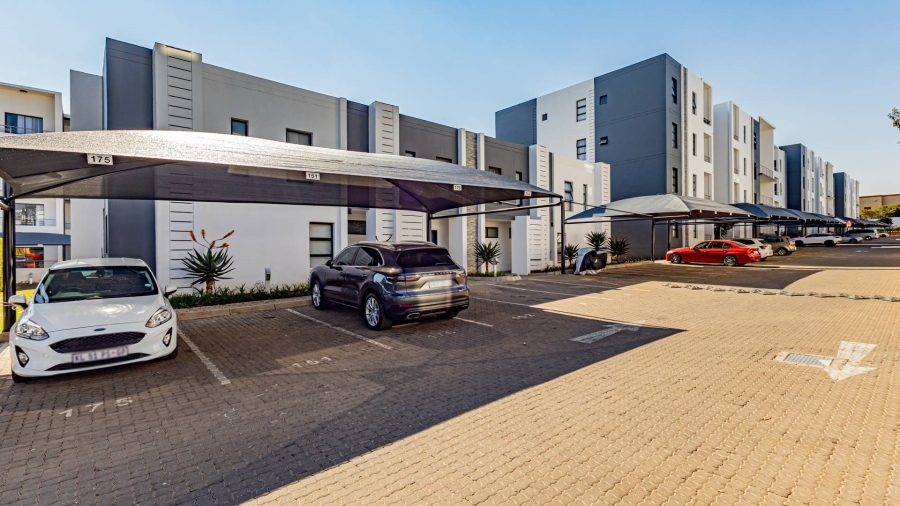 3 Bedroom Property for Sale in Halfway Gardens Gauteng