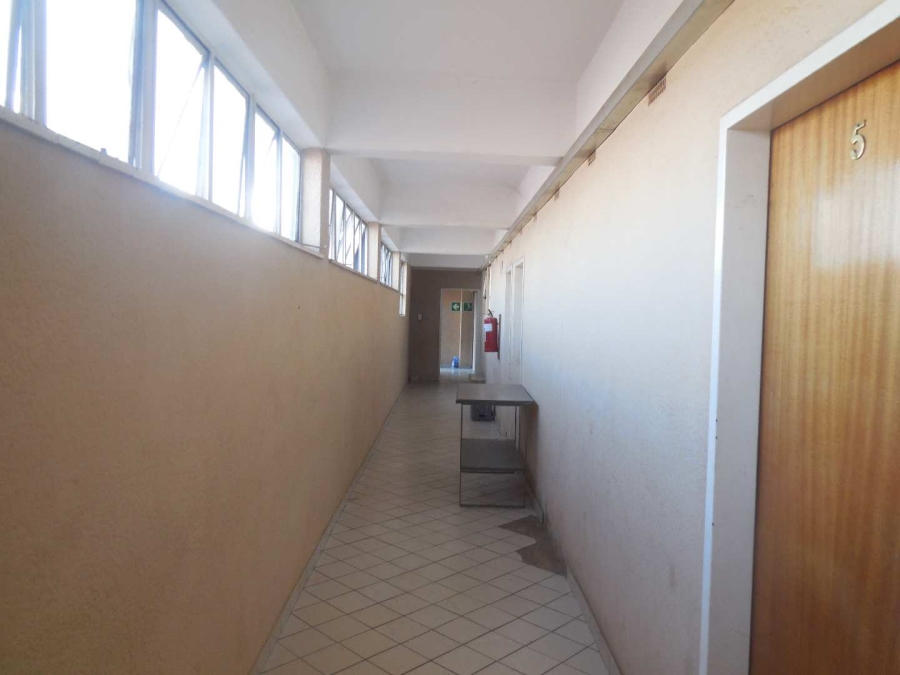 To Let 1 Bedroom Property for Rent in East Lynne Gauteng