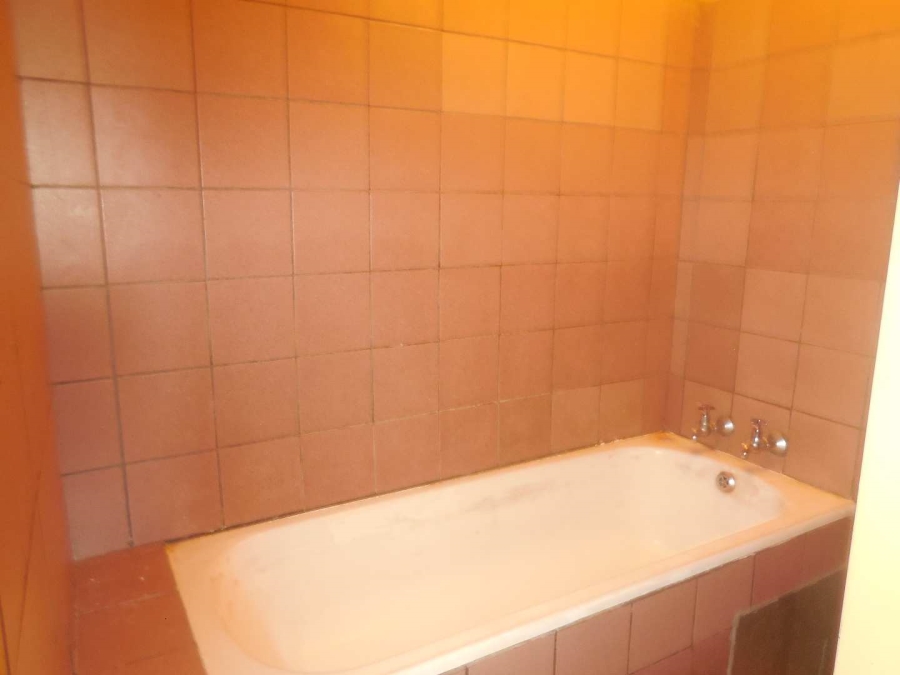 To Let 1 Bedroom Property for Rent in East Lynne Gauteng