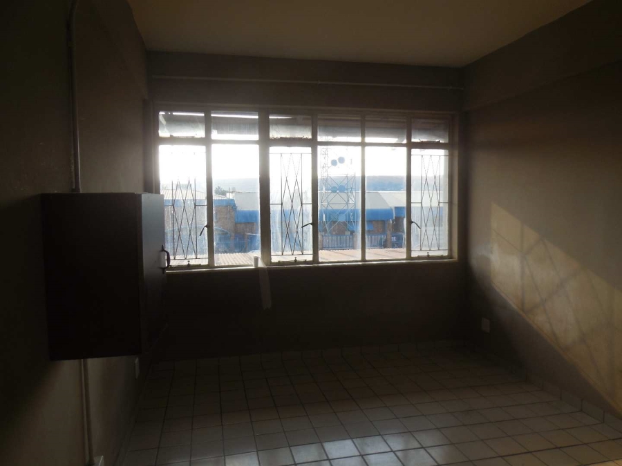 To Let 1 Bedroom Property for Rent in East Lynne Gauteng