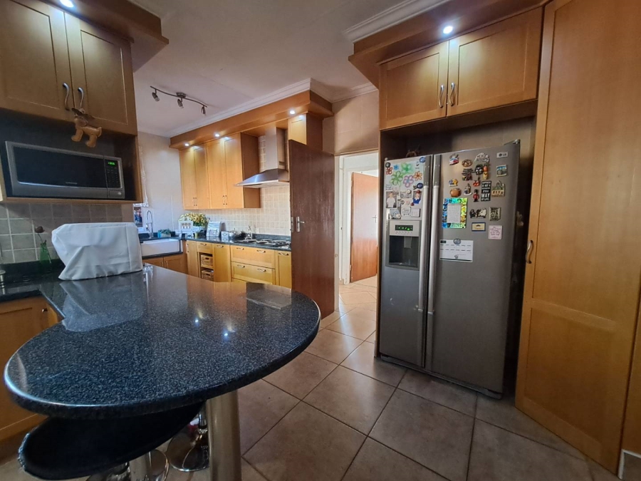 4 Bedroom Property for Sale in Eldoraigne Gauteng