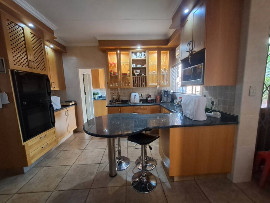 4 Bedroom Property for Sale in Eldoraigne Gauteng