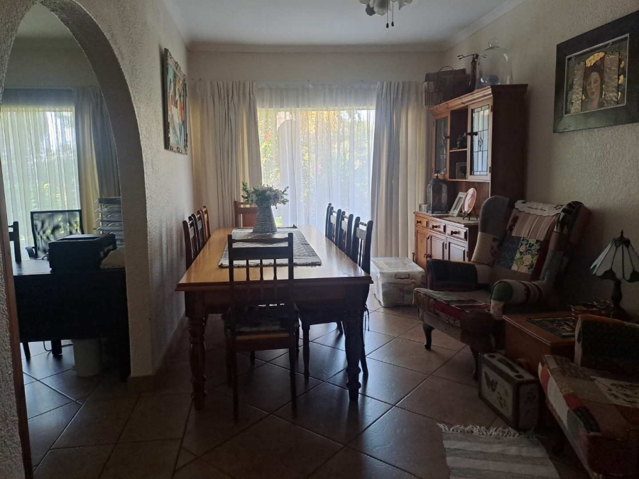 4 Bedroom Property for Sale in Eldoraigne Gauteng
