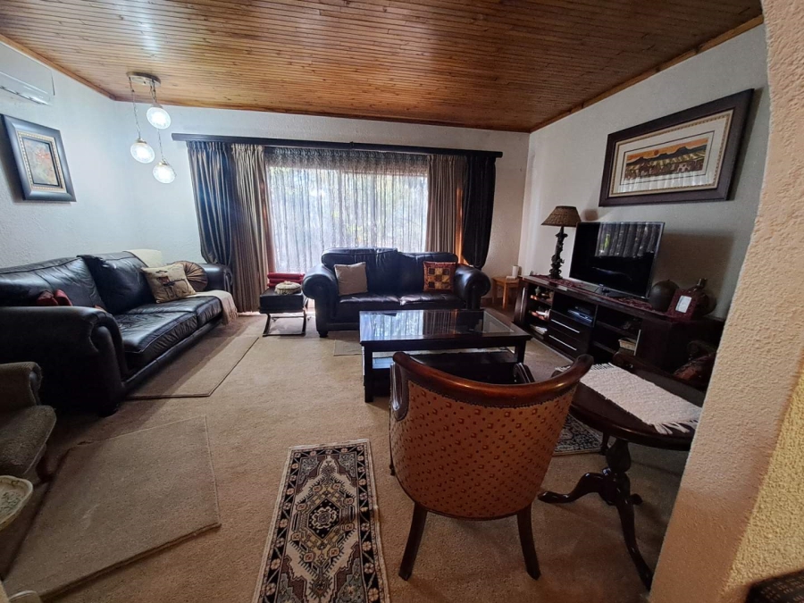 4 Bedroom Property for Sale in Eldoraigne Gauteng