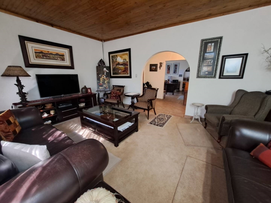 4 Bedroom Property for Sale in Eldoraigne Gauteng