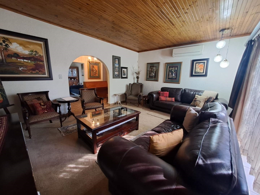 4 Bedroom Property for Sale in Eldoraigne Gauteng