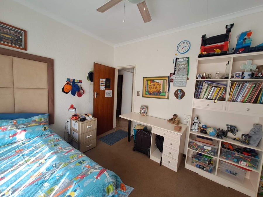 4 Bedroom Property for Sale in Eldoraigne Gauteng