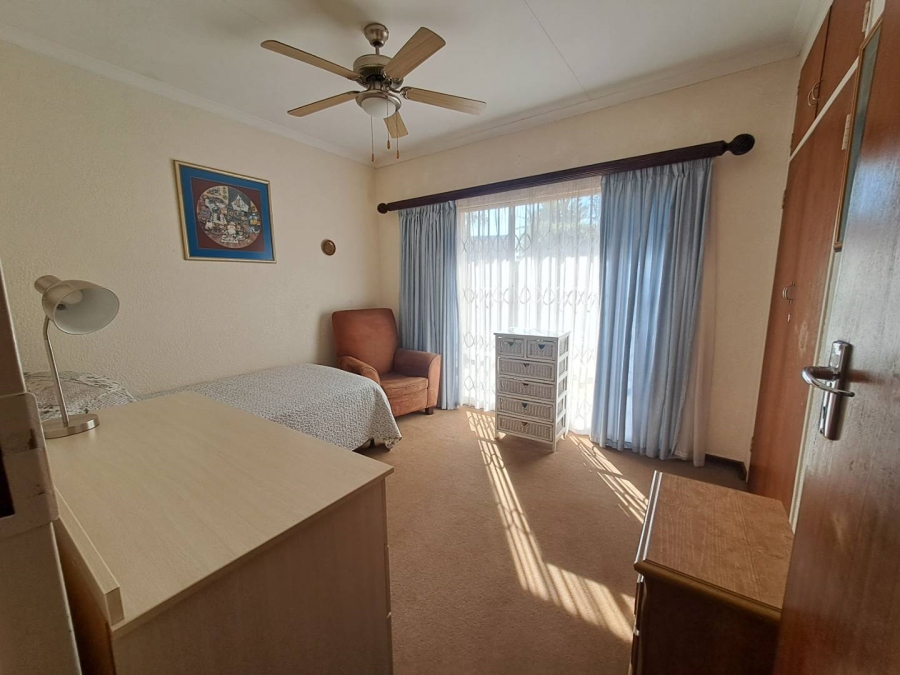 4 Bedroom Property for Sale in Eldoraigne Gauteng