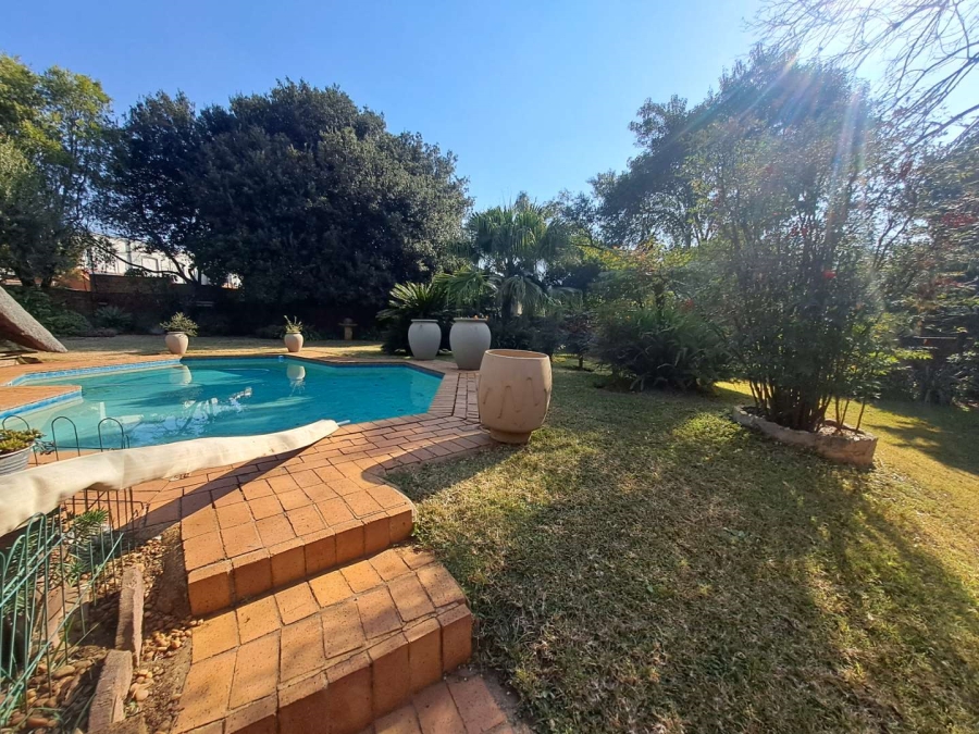 4 Bedroom Property for Sale in Eldoraigne Gauteng