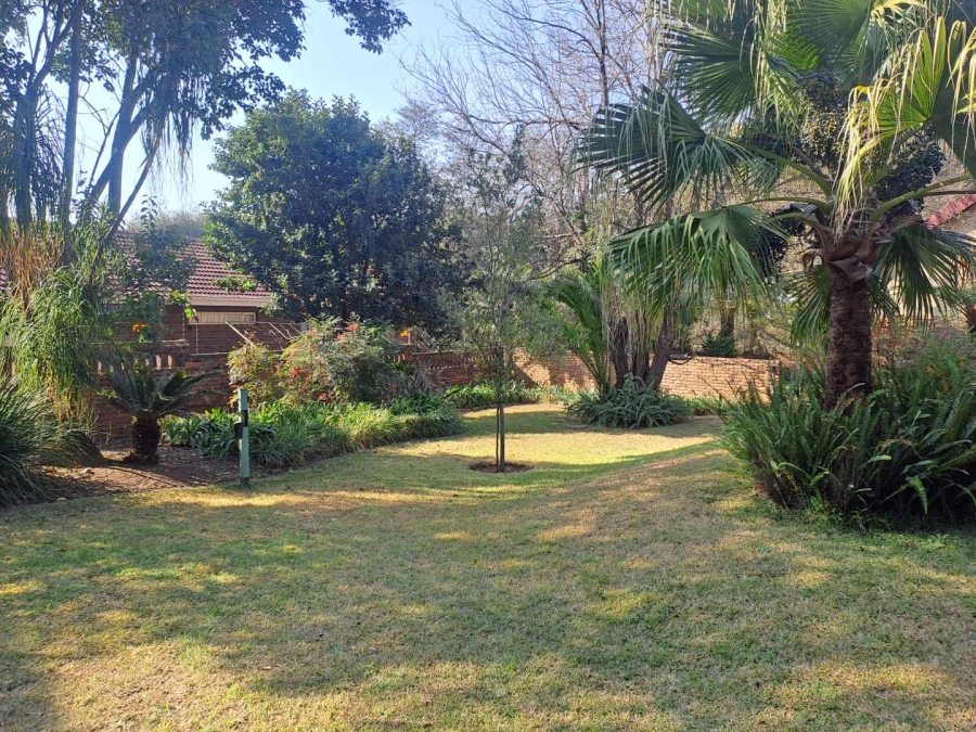 4 Bedroom Property for Sale in Eldoraigne Gauteng