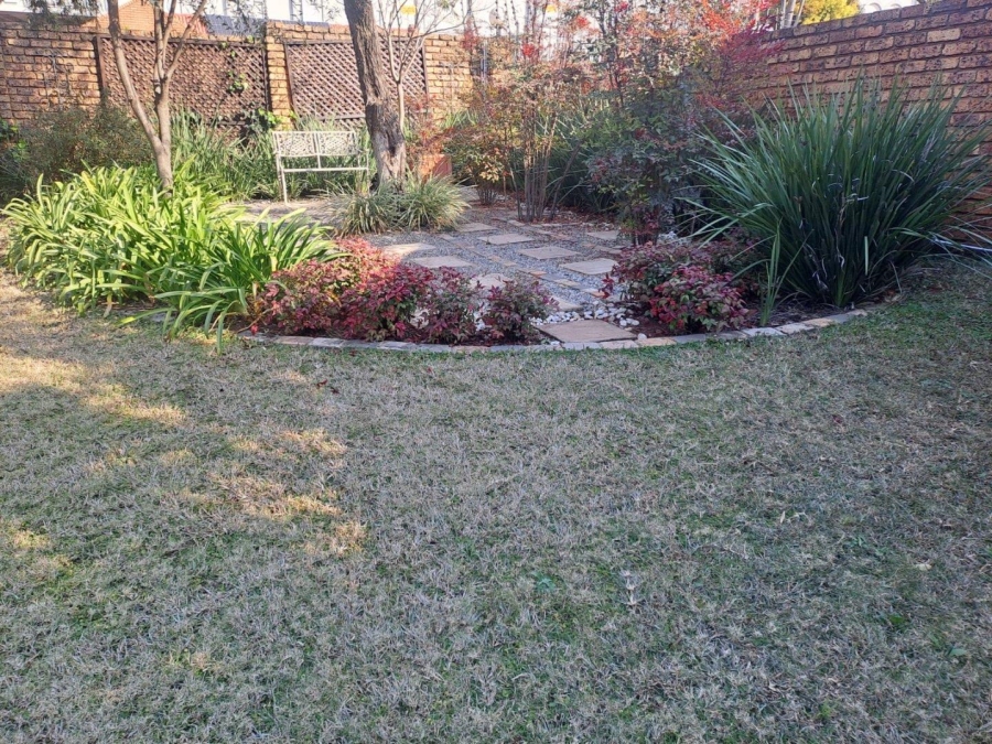 4 Bedroom Property for Sale in Eldoraigne Gauteng
