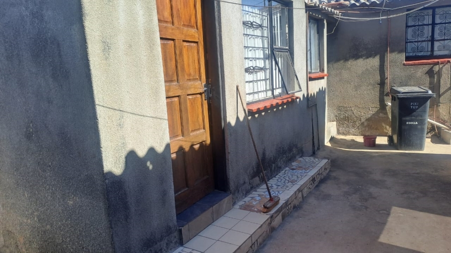 3 Bedroom Property for Sale in Diepkloof Gauteng