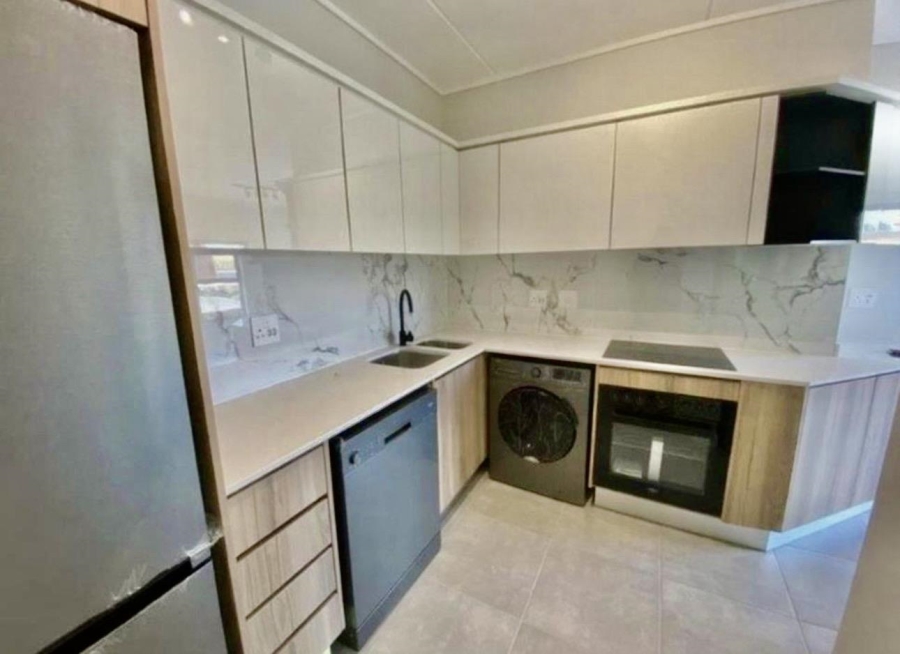 1 Bedroom Property for Sale in Waterfall Gauteng