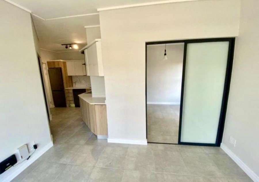 1 Bedroom Property for Sale in Waterfall Gauteng