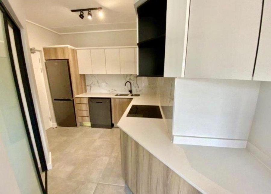 1 Bedroom Property for Sale in Waterfall Gauteng