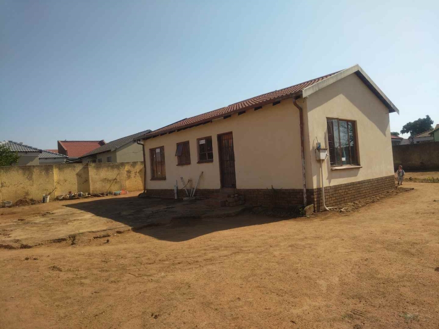 3 Bedroom Property for Sale in Soshanguve FF Gauteng