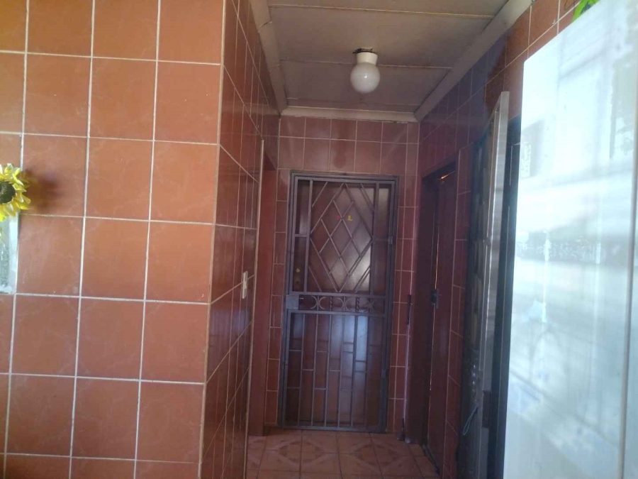 3 Bedroom Property for Sale in Soshanguve FF Gauteng