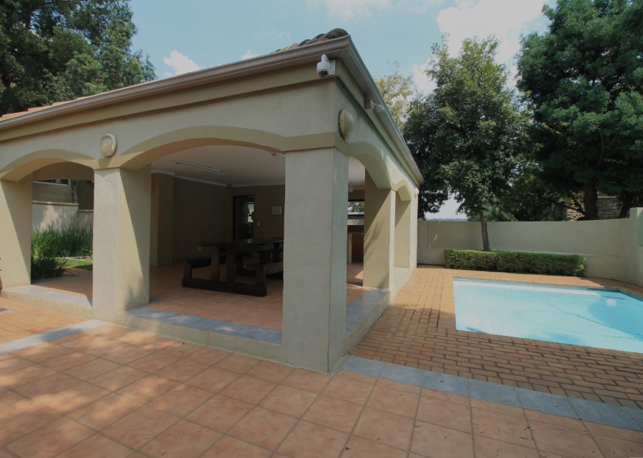 2 Bedroom Property for Sale in Douglasdale Gauteng