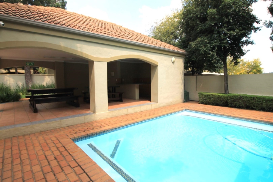 2 Bedroom Property for Sale in Douglasdale Gauteng
