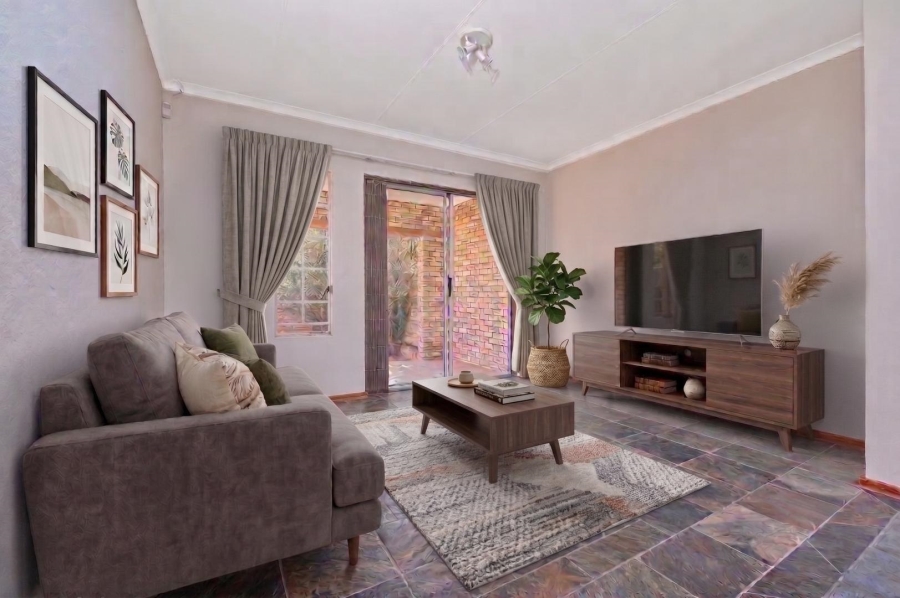 2 Bedroom Property for Sale in Wilgeheuwel Gauteng