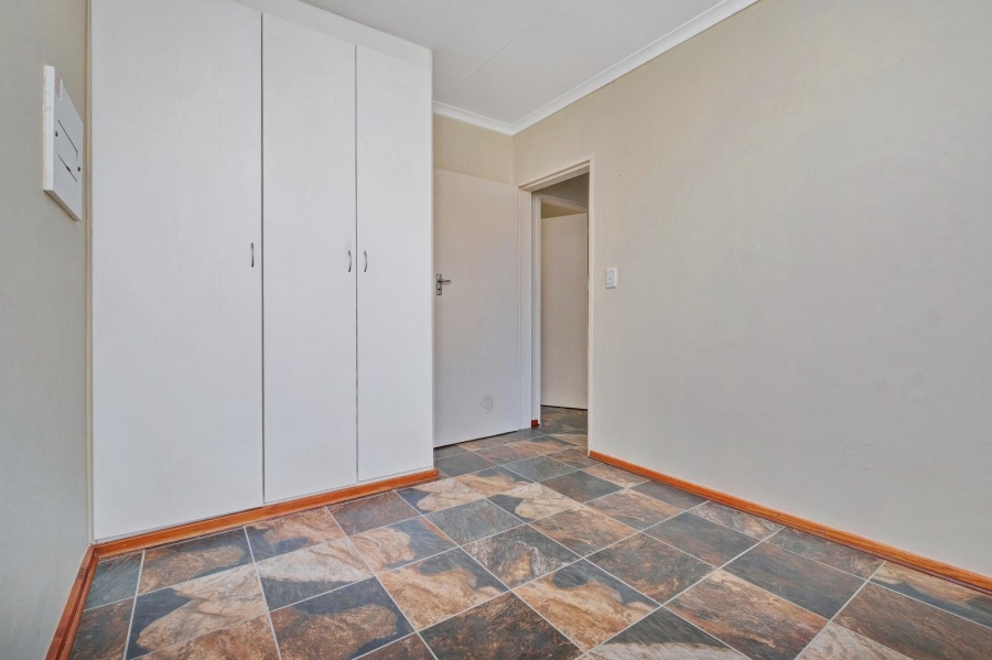 2 Bedroom Property for Sale in Wilgeheuwel Gauteng