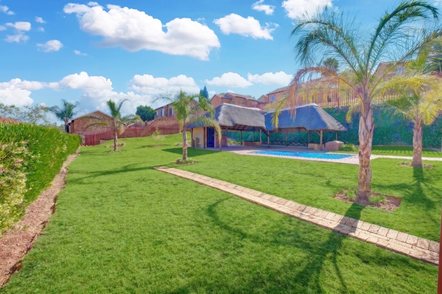 2 Bedroom Property for Sale in Wilgeheuwel Gauteng