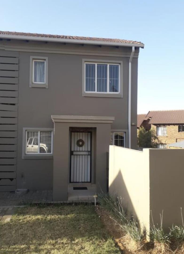To Let 2 Bedroom Property for Rent in Vorna Valley Gauteng