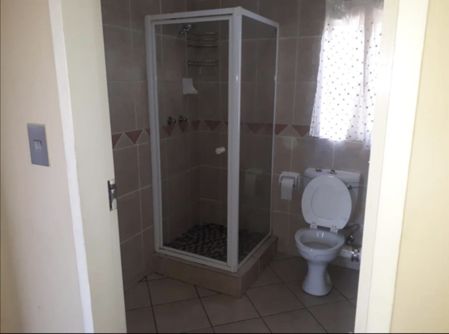 To Let 2 Bedroom Property for Rent in Vorna Valley Gauteng