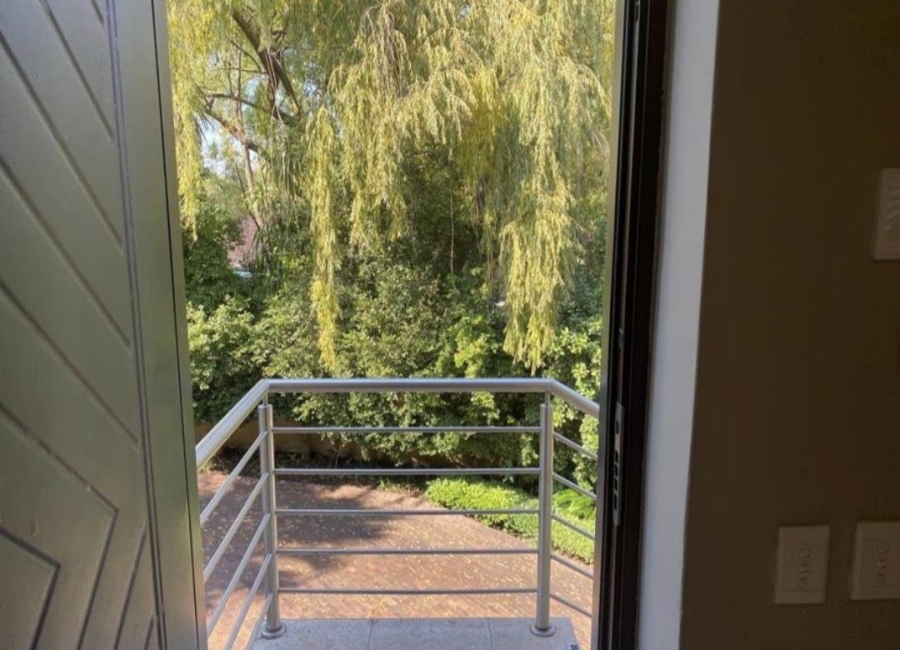 To Let 1 Bedroom Property for Rent in Atholl Gauteng