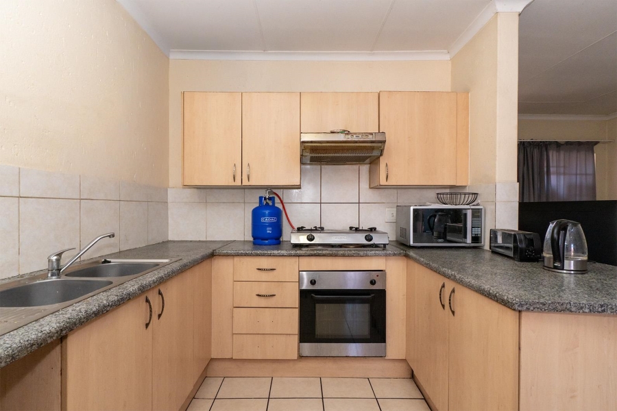 2 Bedroom Property for Sale in Comet Gauteng