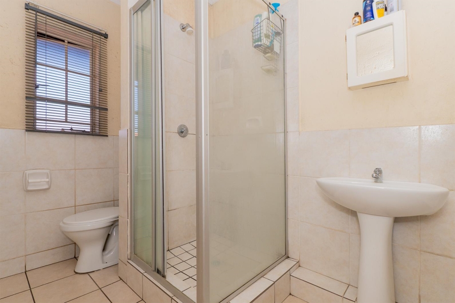 2 Bedroom Property for Sale in Comet Gauteng