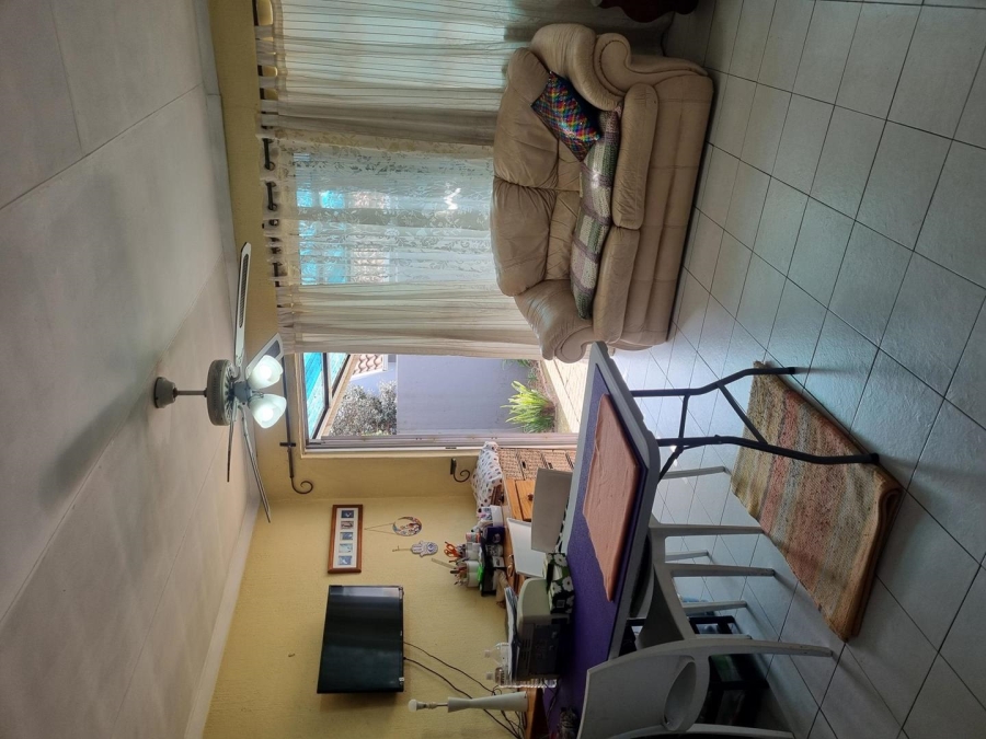 2 Bedroom Property for Sale in Sonneglans Gauteng
