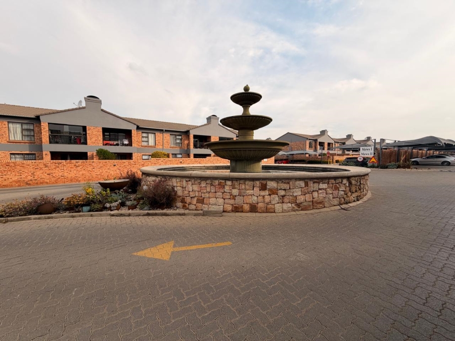 2 Bedroom Property for Sale in Ravenswood Gauteng