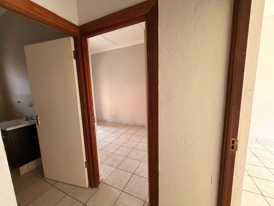 2 Bedroom Property for Sale in Ravenswood Gauteng