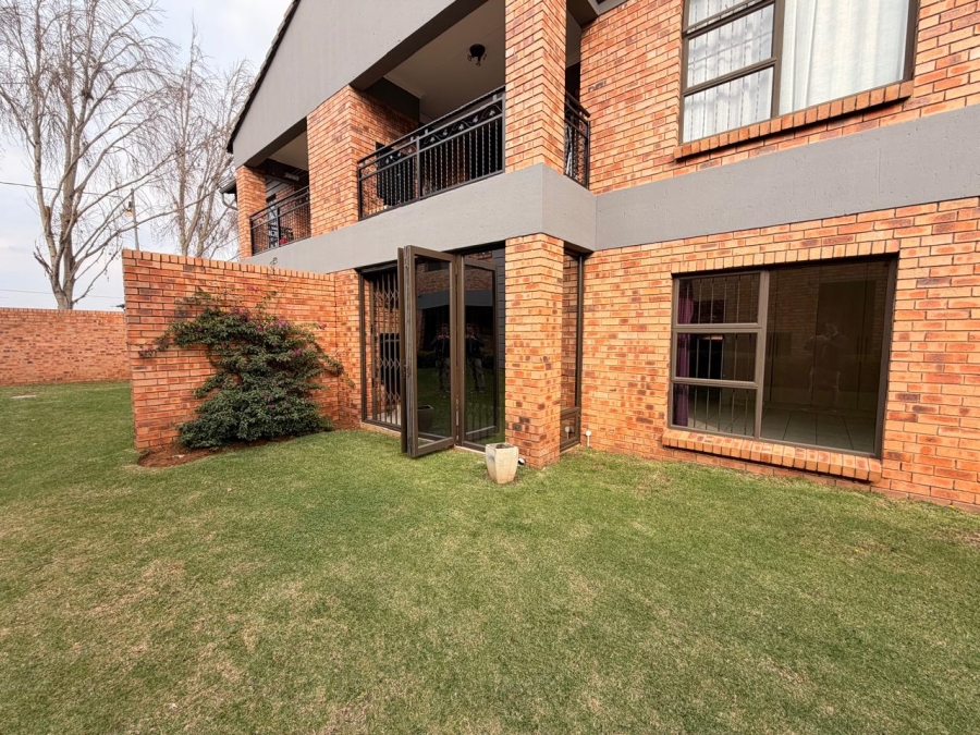 2 Bedroom Property for Sale in Ravenswood Gauteng