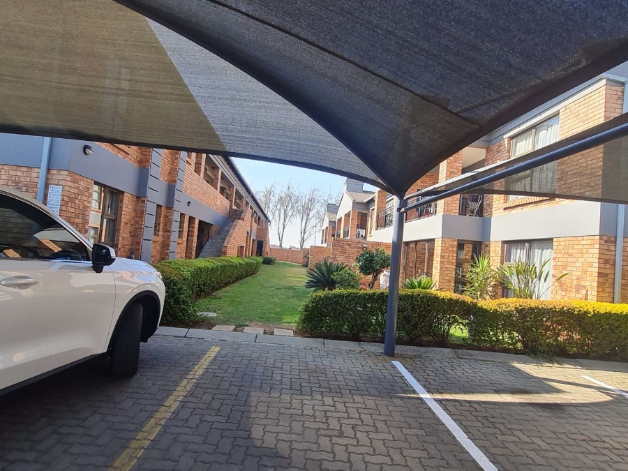 2 Bedroom Property for Sale in Ravenswood Gauteng