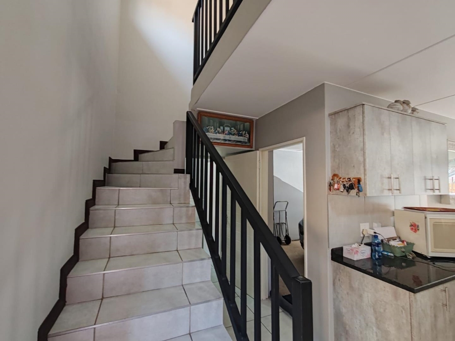 3 Bedroom Property for Sale in Goedeburg Gauteng