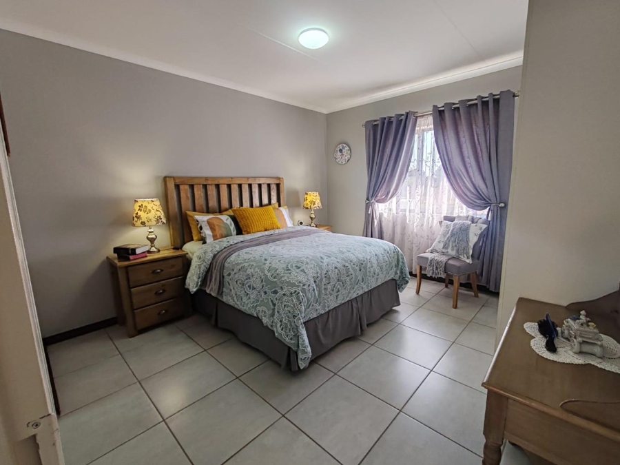 3 Bedroom Property for Sale in Goedeburg Gauteng