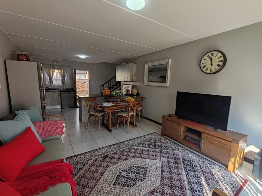 3 Bedroom Property for Sale in Goedeburg Gauteng