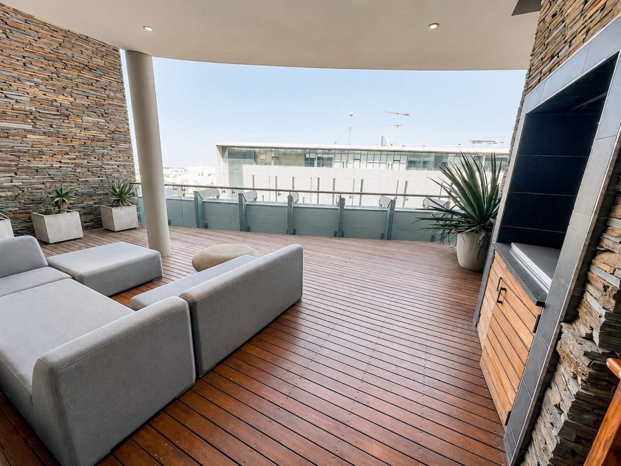 To Let 2 Bedroom Property for Rent in Sandown Gauteng